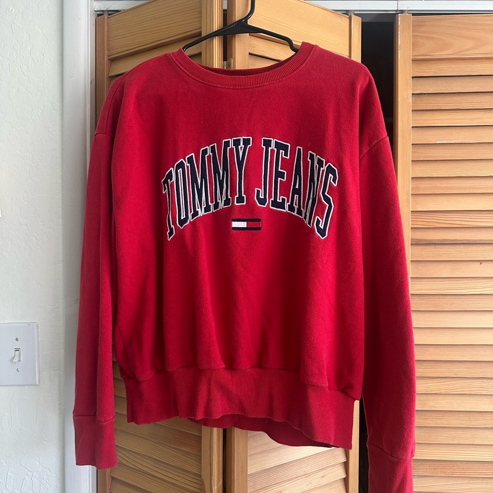 Tommy Hilfiger Red Tommy Jeans Sweatshirt with Navy Trim